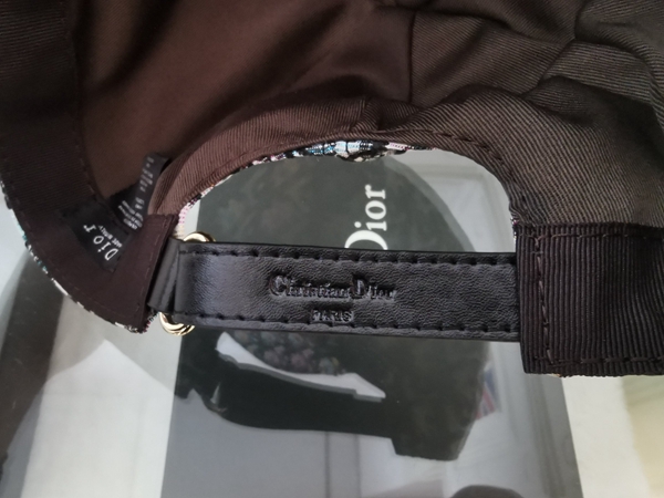 ブランド帽子角部分ディテール